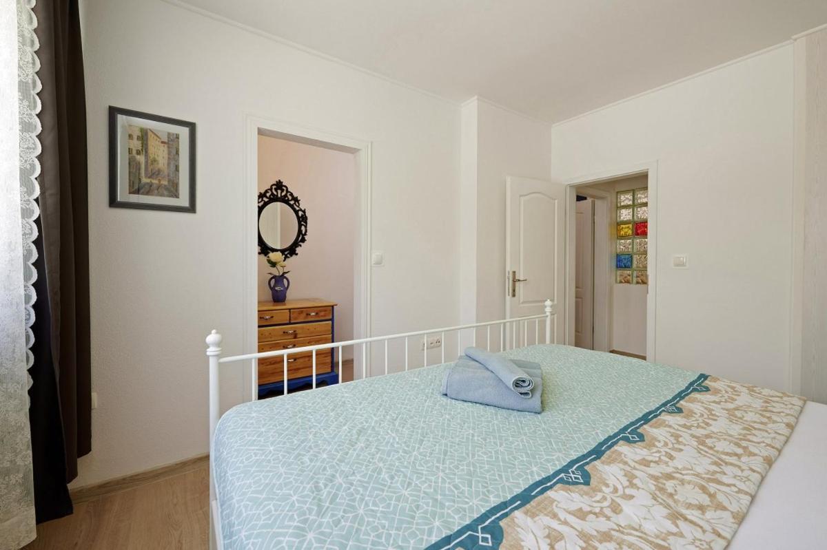 Smuketa In Trogir Haus Fuer 4 Personenヴィラ エクステリア 写真
