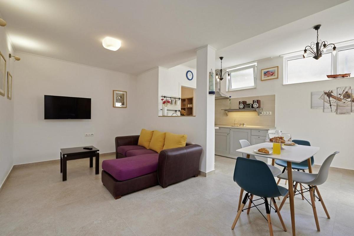 Smuketa In Trogir Haus Fuer 4 Personenヴィラ エクステリア 写真