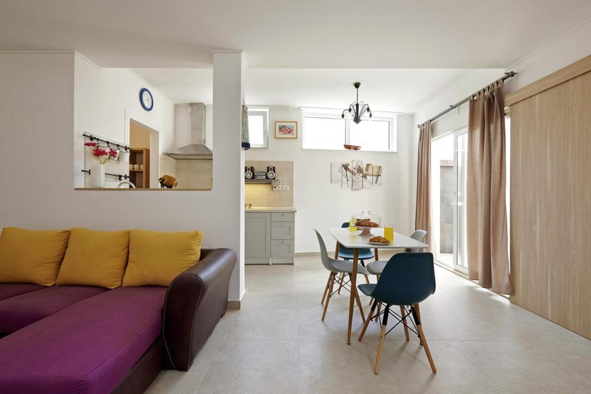 Smuketa In Trogir Haus Fuer 4 Personenヴィラ エクステリア 写真
