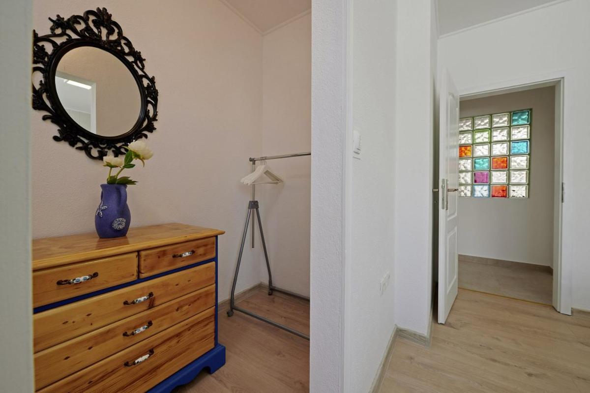 Smuketa In Trogir Haus Fuer 4 Personenヴィラ エクステリア 写真
